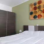 Steps To Bay! Modern 3br Flat With Full Ac Apartamento *