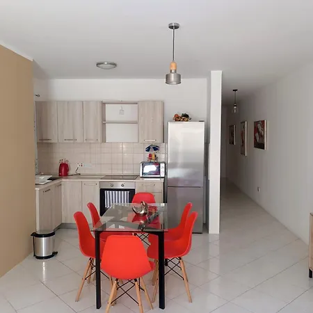 Steps To Bay! Modern 3br Flat With Full Ac Apartmán *