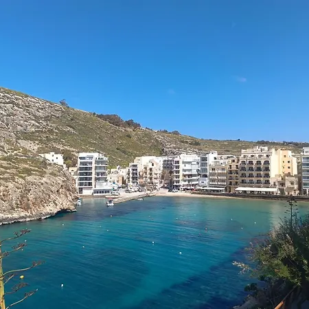 Steps To Bay! Modern 3br Flat With Full Ac * Xlendi